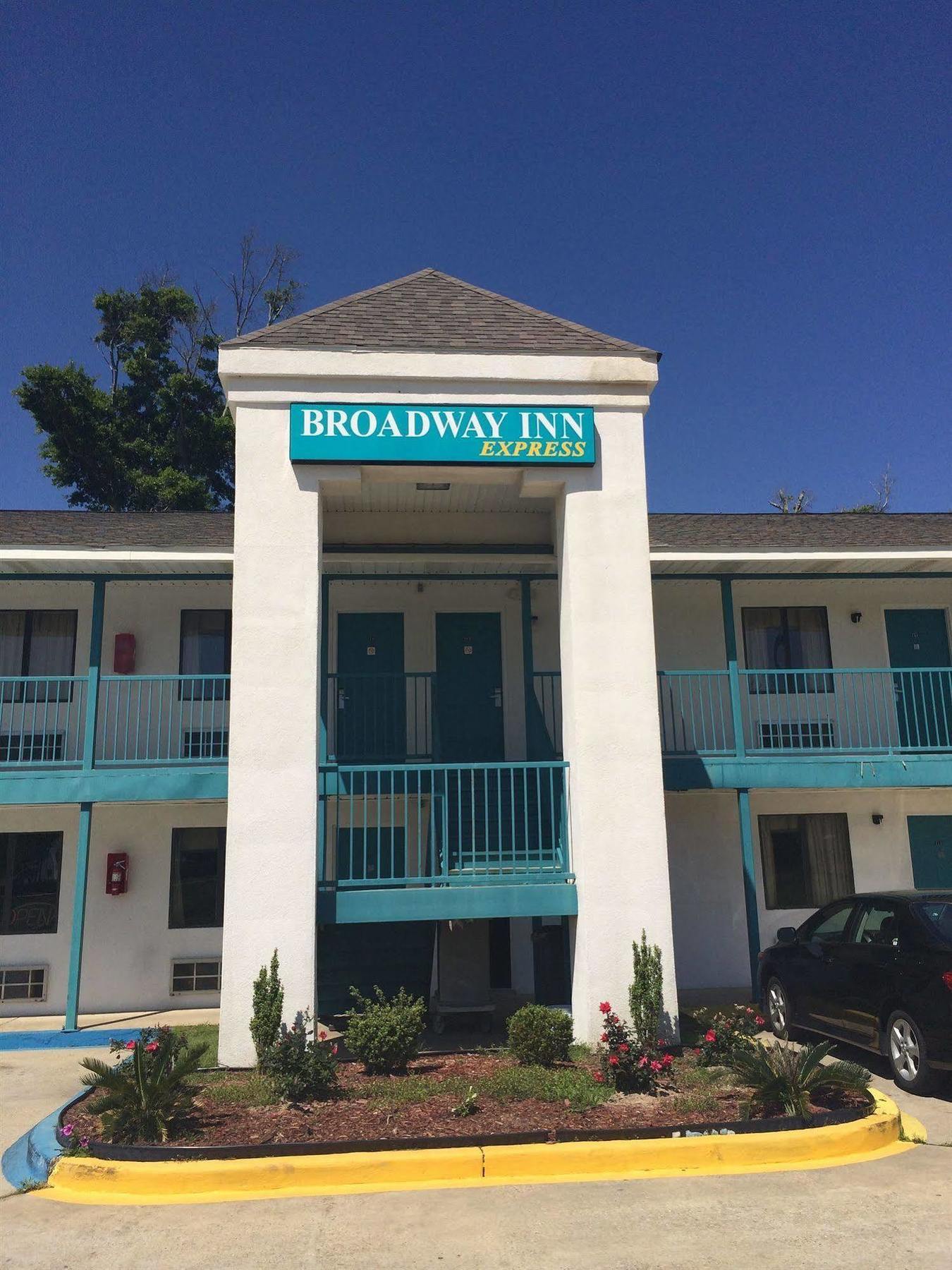 Broadway Inn Express Μπιλόξι Εξωτερικό φωτογραφία